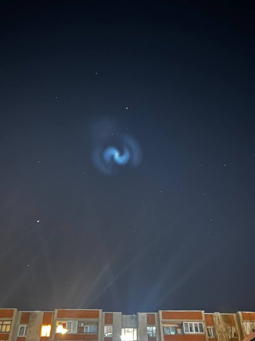 swirling-like lights