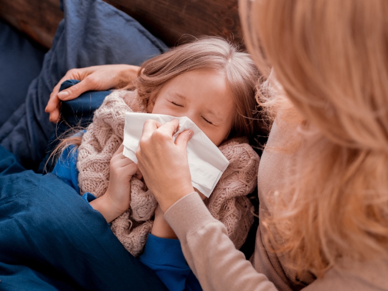 طبيب البوابة: 5 أمراض موسمية تصيب الأطفال في الخريف