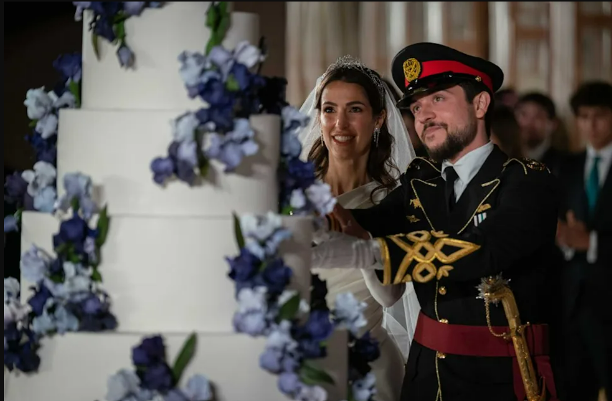 كيكة زفاف الأمير الحسين والأميرة رجوة