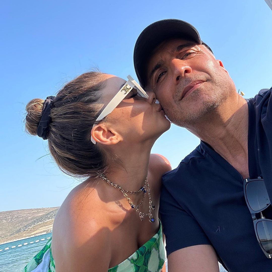 Özcan Deniz ve eşi Samar Dadgar ilk çocuklarını bekliyor
