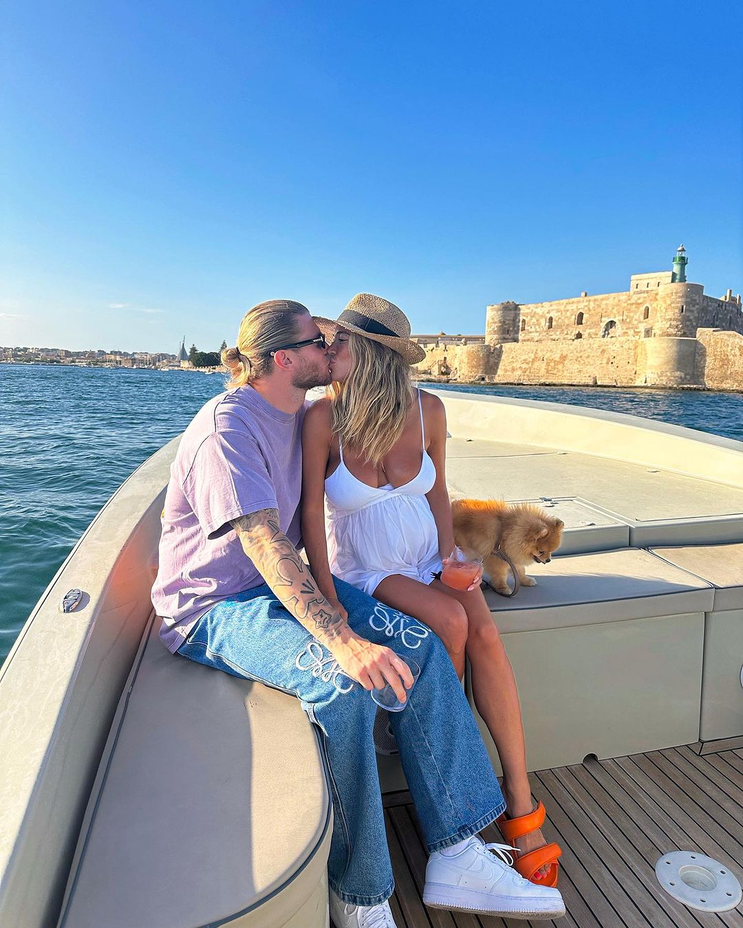 Diletta Leotta boobs out pregnant boyfriend Loris Karius