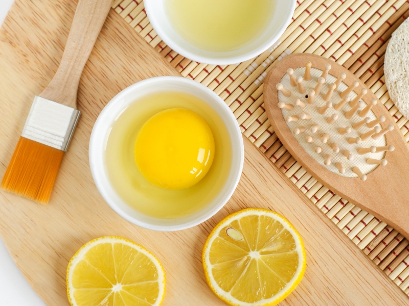 5 طرق لاستخدام البيض لنمو الشعر ومنع تساقطه