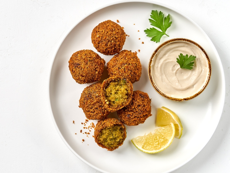 في اليوم العالمي للفلافل ماذا نعرف عنها