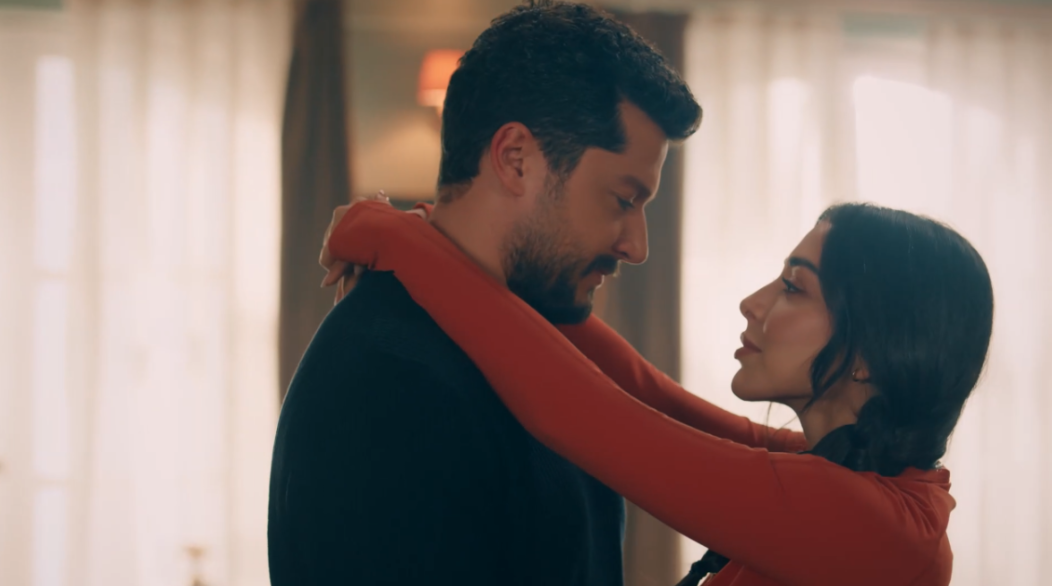 مسلسل حب ع ورق الحلقة 42 ... لين تستعيد ذاكرتها وتصفع أوس كف