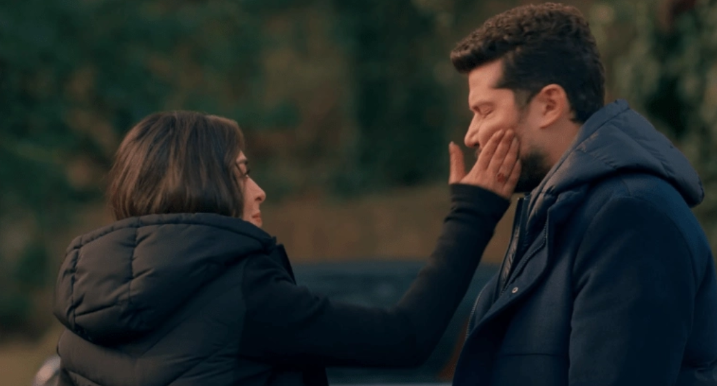 مسلسل حب ع ورق الحلقة 42 ... لين تستعيد ذاكرتها وتصفع أوس كف