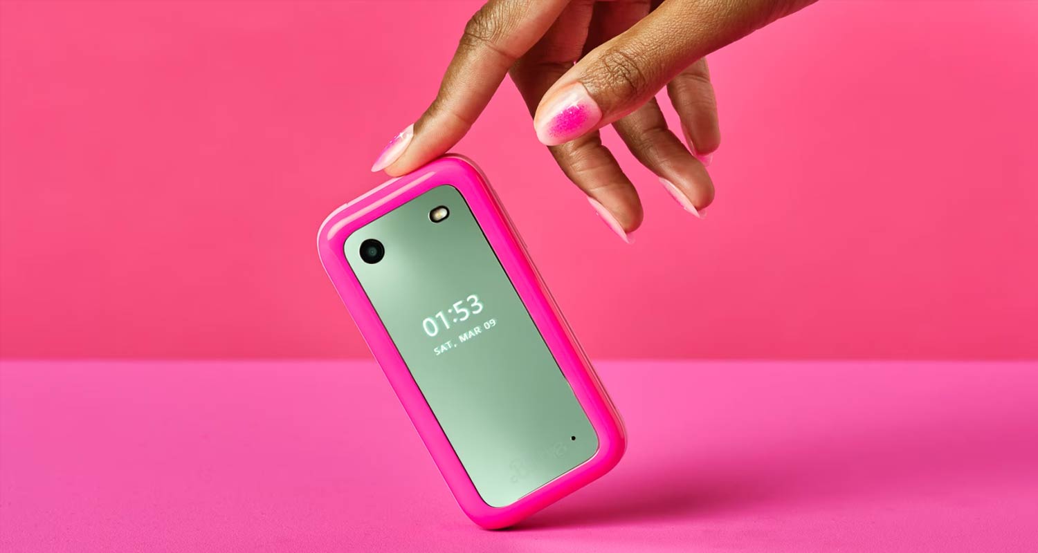 Barbie pink phone