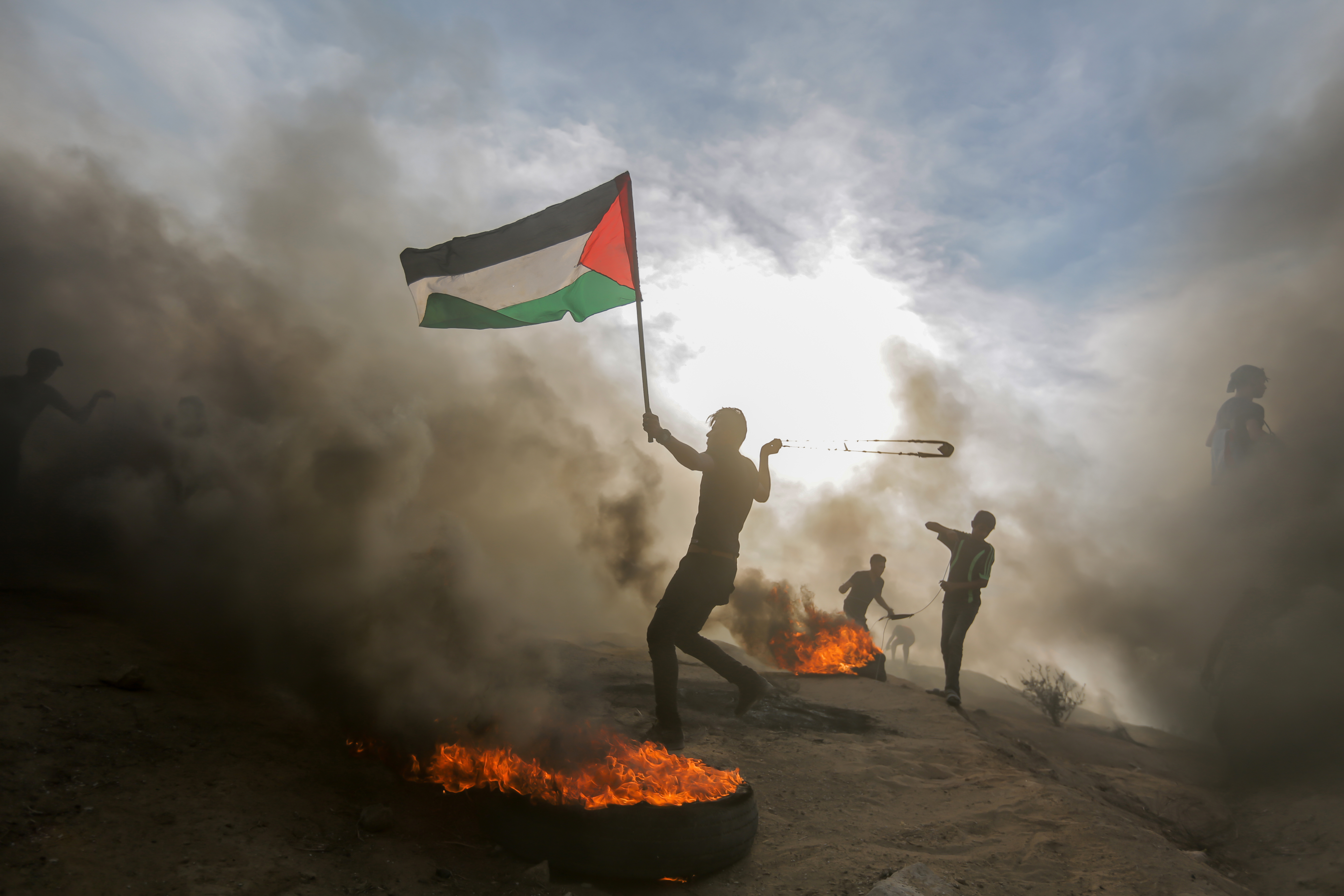 Palestinians