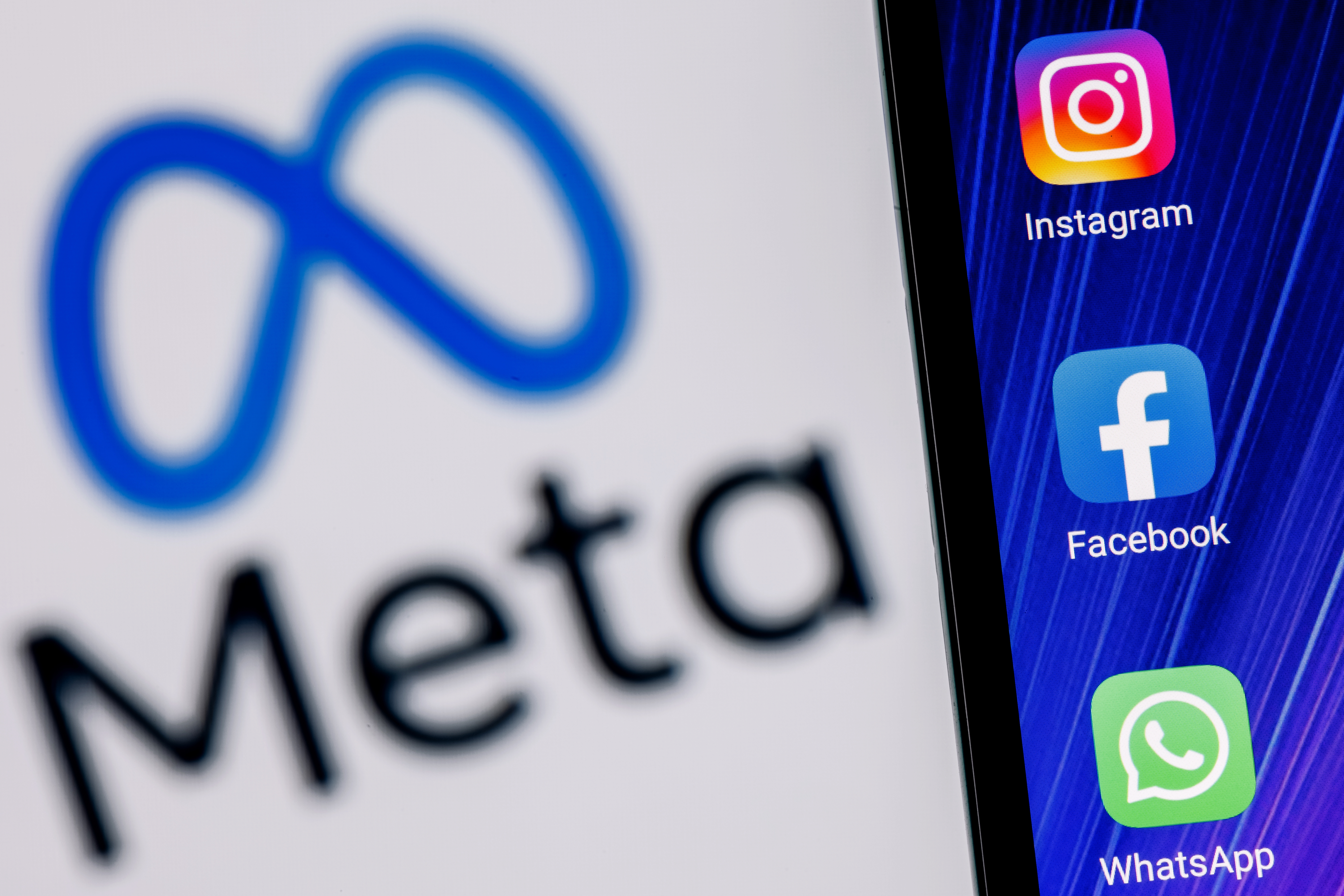 Messaging apps proliferate the masses in Iran