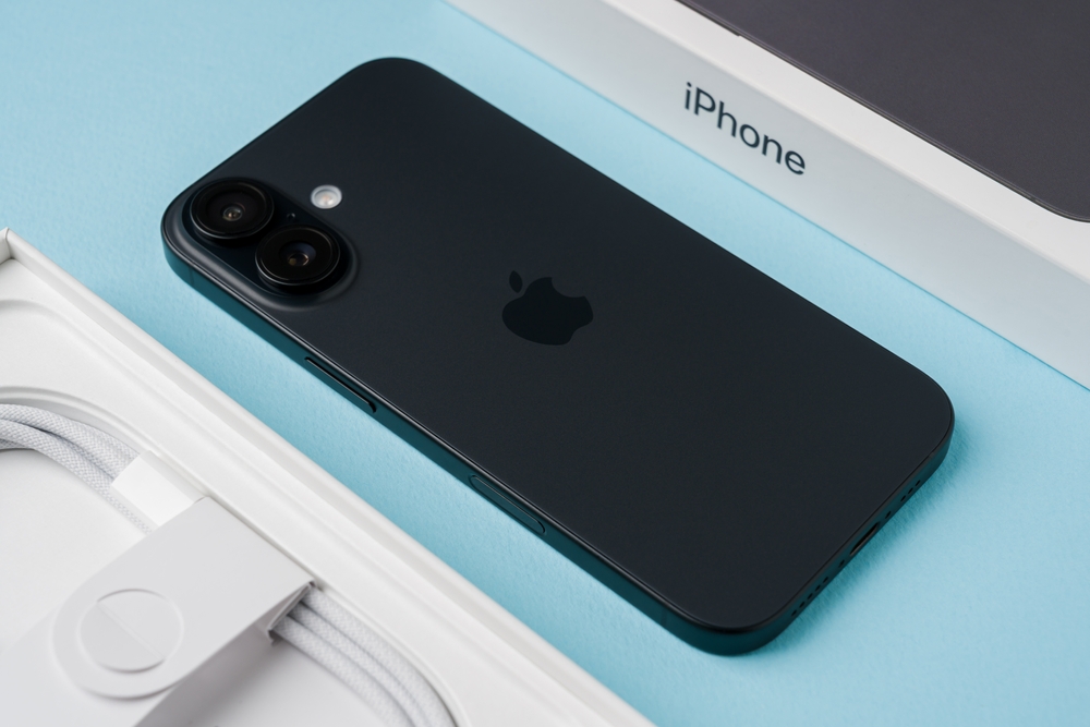 iPhone 17