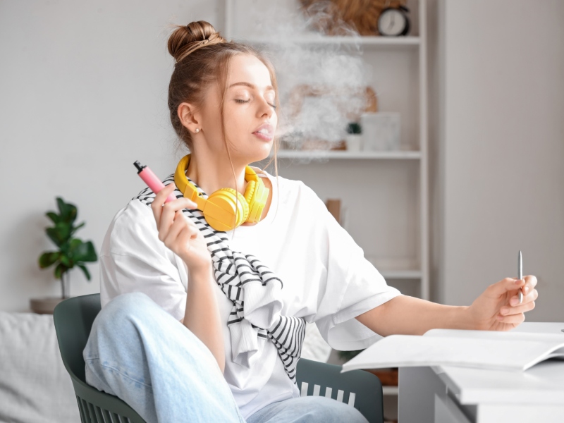 كيف تقلع عن التدخين الإلكتروني الفايب وتساعد الآخرين على ذلك؟