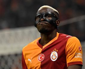 أوسيمين يعود بقوة إلى رادار برشلونة