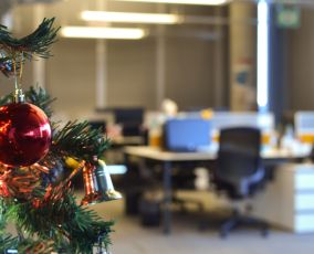 رسائل عيد الميلاد للأصدقاء والزملاء 2025