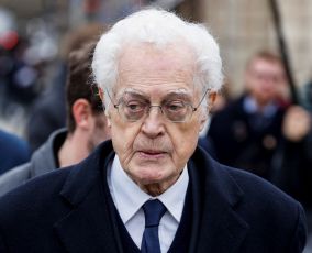 Former French Prime Minister Lionel Jospin 