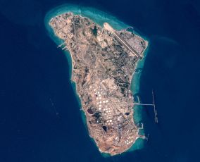 Oil Gridlock: 26 tankers swarm Iran's Kharg island