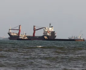 Hormuz Strait 