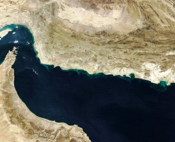 Iran Re-Closes strait of Hormuz amid rising tensions with US