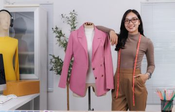 طرق تنسيق اللون الوردي حسب لون البشرة والمناسبة