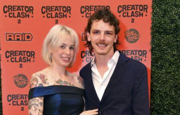 Ian (iDubbbz) with wife