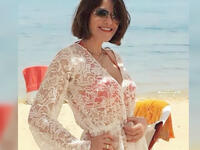 Heidy Karam joins the list of most daring on Instagram after sharing an image wearing cashmere, which many thought it resembles sleep clothes, and despite criticism and negative comments she ignored the matter Source heidykaram Instagram