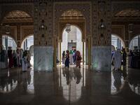 Worshippers enter the Great Mosque of the Mourides on September 27, 2019 in Dakar, ahead of its inauguration. Senegal's influential Mouride Brotherhood will inaugurate a 30,000-capacity mosque in the capital Dakar, said to be the largest in West Africa. JOHN WESSELS / AFP