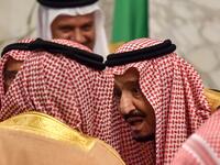 Saudi King Salman bin Abdulaziz (R) chats with King Hamad bin Isa Al-Khalifa of Bahrain (L), during the 40th Gulf Cooperation Council (GCC) summit held at the Saudi capital Riyadh on December 10, 2019. Fayez Nureldine / AFP