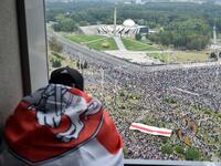 Opposition supporters rally to protest against disputed presidential elections results in Minsk on August 23, 2020. Tens of thousands of demonstrators massed in central Minsk on August 23 to demand the resignation of Belarusian President Alexander Lukashenko, the latest in a wave of protests against his disputed re-election. Sergei GAPON / AFP