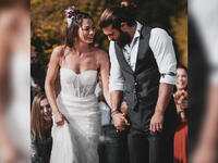 And on-screen wedding between Can Yaman and Demet Özdemir on Erkenci Kuş (The Early Bird) series ... We would love it if it was real!