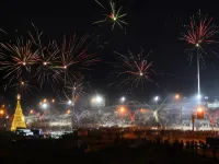 Iraqis celebrate New Year's Eve in the northern city Mosul on December 31, 2020. Zaid AL-OBEIDI / AFP