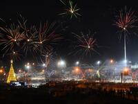 Iraqis celebrate New Year's Eve in the northern city Mosul on December 31, 2020. Zaid AL-OBEIDI / AFP