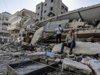 الخسائر المادية الأوليّة في غزة: تسبب قصف غزة بأضرار بنحو 40 مليون دولار للمصانع والمنطقة الصناعية للقطاع ومنشآت صناعية أخرى، بالإضافة إلى أضرار بلغت 22 مليون دولار لقطاع الطاقة.