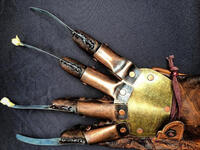 5.يد فريدي كروجر