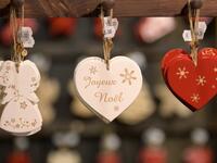 The World Wears Christmas Spirit Despite Omicron Fears