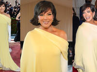 Kris Jenner in Oscar de la Renta.