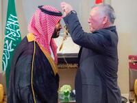 قلادة الحسين بن علي: منح الملك عبدالله ضيفه الأمير محمد أرفع وسام مدني في الأردن والذي يتم منحه للملوك والأمراء ورؤساء الدول الذين تربطهم علاقة وطيدة ومميزة مع الأردن.
