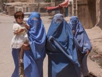 طالبان تحظر تلقي النساء للعلاج على يد أطباء أسنان رجال