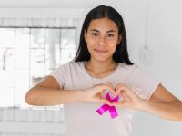 خطوات أساسية لصحة الثدي يجب على كل امرأة معرفتها