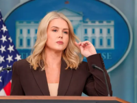 إدارة الهجرة الأمريكية تعتقل قريبة المتحدثة باسم البيت الأبيض 