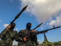 حماس: سنسلم رفات ضابط إسرائيلي اليوم