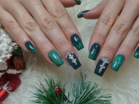  أجمل ألوان مناكير تناسب مختلف أنواع الحفلات والسهرات