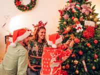 7 خطوات بسيطة لتحويل شجرة عيد الميلاد إلى تحفة فنية