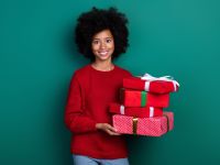 طرق تغليف الهدايا بشكل جذاب واحترافي