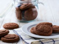 كوكيز الكاكاو: الحلويات التي تضيف البهجة لشجرة الكريسماس