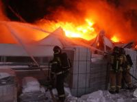 Massive fire and explosions devastate St. Petersburg’s Pravoberezhny Market