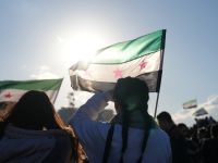 السوريون يحييون الذكرى الأولى للإطاحة بالأسد 