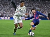 كلاسيكو الأرض: تشكيل برشلونة وريال مدريد المتوقع في نهائي السوبر الإسباني