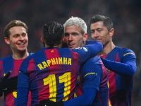 برشلونة يستقبل أوفييدو وعينه على القمة