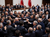 البرلمان التركي على صفيح ساخن إثر تعديل وزاري مثير
