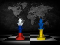 مفاوضات الظل… لقاء مغلق قد يغير مسار الأزمة