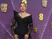 ريا أبي راشد تتألق في مهرجان كان السينمائي بإطلالة تجمع الرقي والبريق