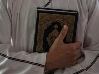 تفسير حلم حمل المصحف في اليد للمتزوجه